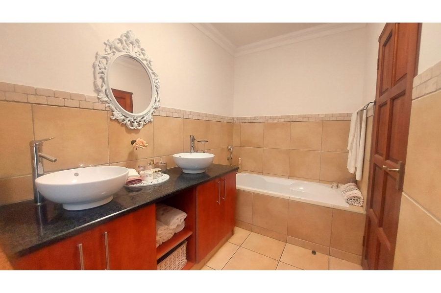 2 Bedroom Property for Sale in Melodie North West